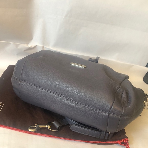 Coach grey pebble leather drawstring Avery bag; dust bag & crossbody straps Inc - Picture 11 of 11